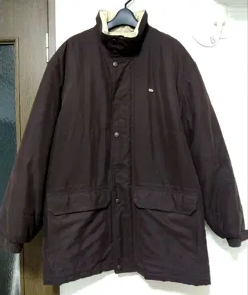 새상품급 라코스테 브라운 다운 자켓 L 사이즈