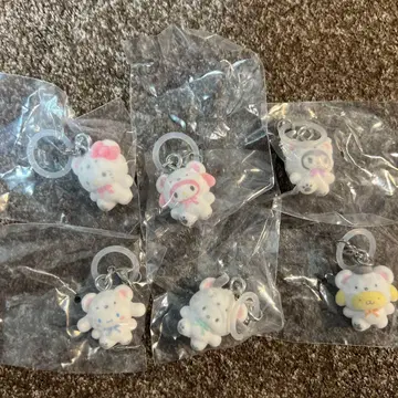 산리오 가챠가챠 복슬복슬 스노우 표식 액세서리