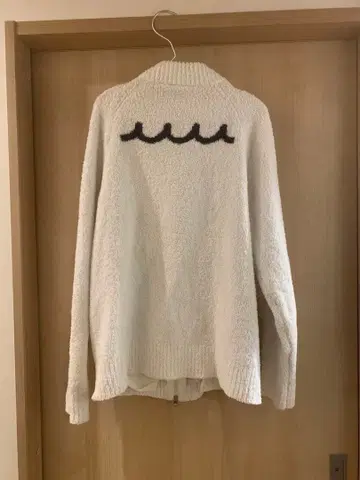 muta 가디건 스웨터