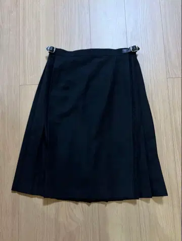 새상품급 O'NEIL OF DUBLIN 오닐 오브 더블린 랩 스커트 블랙