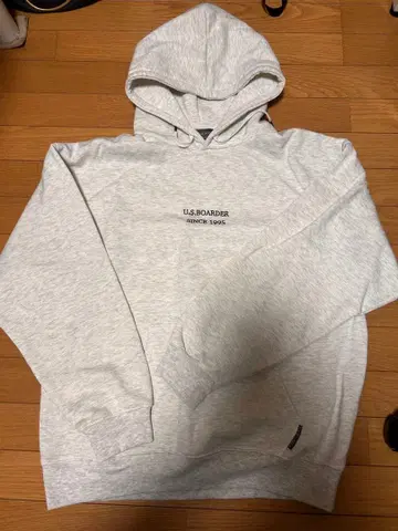 U.S. BOARDR 후드 부착 후드티 그레이