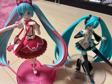 하츠네 미쿠 피규어 2개 세트