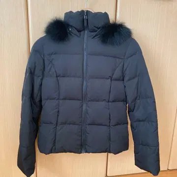 미사용 새상품 chereaux 후드 부착 블랙 다운 자켓 38