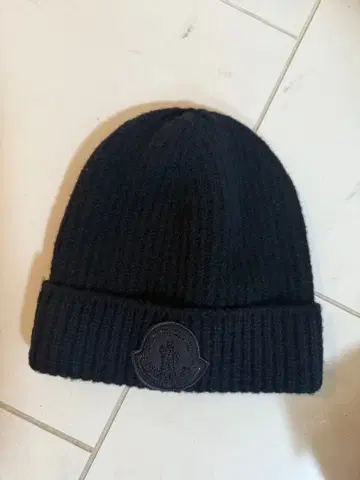 MONCLER 블랙 니트 모자 프리 사이즈