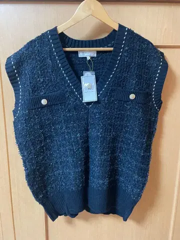 로페피크닉 니트 베스트