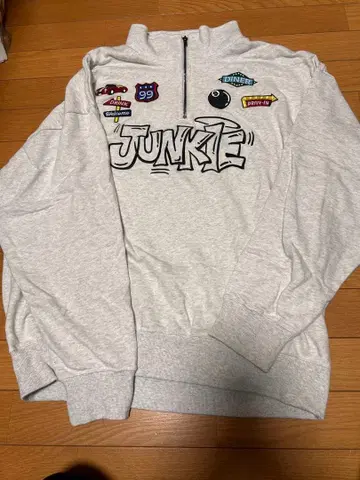 JUNKIE 그레이 집업 맨투맨