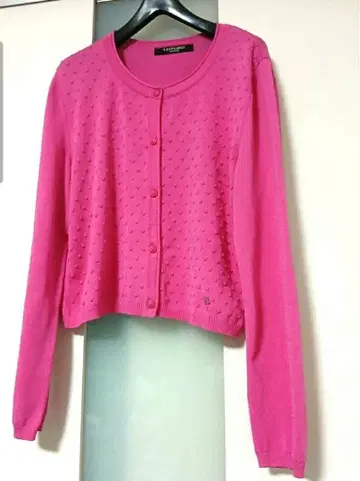 컨디션 최상 레오나르 두꺼운 원단 허리 기장 가디건 푸크시아 핑크 42