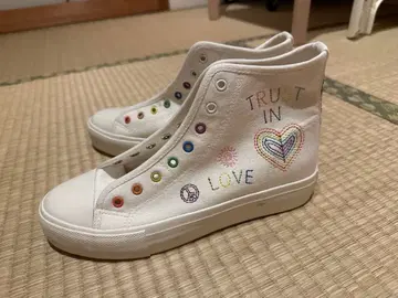 American Eagle 25-25.5cm 자수 화이트 스니커즈