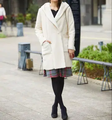 tocco closet 포켓 비쥬 에코 소프트 무스탕 코트 아이보리