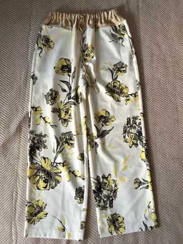 시뇽 CHIGNON 오리지널 플라워 프린트 팬츠