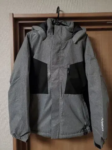 새상품 워크맨 FieldCore 다운 자켓 WORKMAN