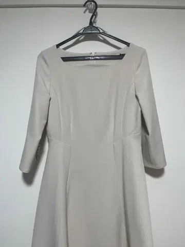 스칼라 넥 원피스 (원피스) | La Totalite (라 토타리테)