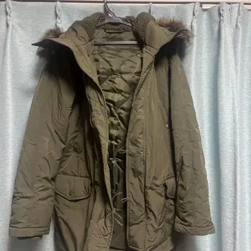 후드 부착 올리브 그린 모즈 코트