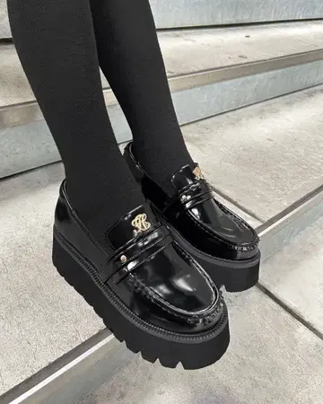 cherimi 포인트 로고 통굽 로퍼