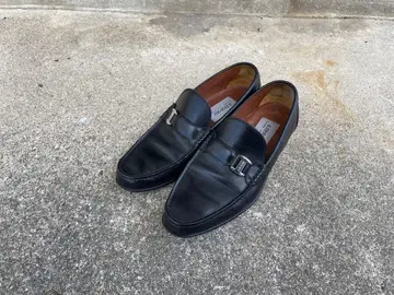 a.testoni (아 테스토니) 가죽 비트 로퍼 블랙