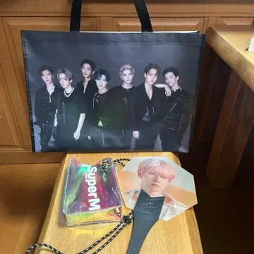 [ 새상품급 ] SuperM 부채, 숄더 파우치, 쇼핑백 3종 세트