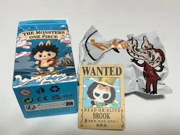 POPMART 원피스 x LABUBU 콜라보 브룩