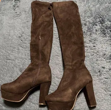 Newlyme 스웨이드 통굽 니하이 부츠 블랙