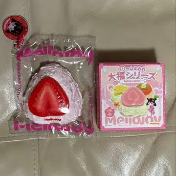 멜로조이 mellojoy 다이후쿠 스트로베리 딸기 스퀴즈