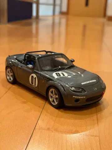 오토아트 1/18 마쓰다 스피도 MX-5 로드스터