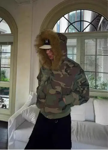 카모플라쥬 퍼 자켓