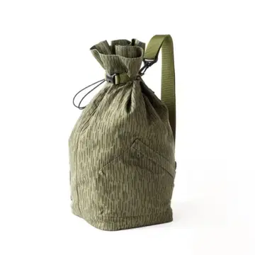 TIGHTBOOTH/RAIN CAMO KARATE DUFFLE