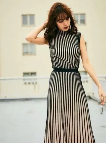 FRAY I.D 프레이 아이디 리브 니트 원피스 블랙 (이너 포함)