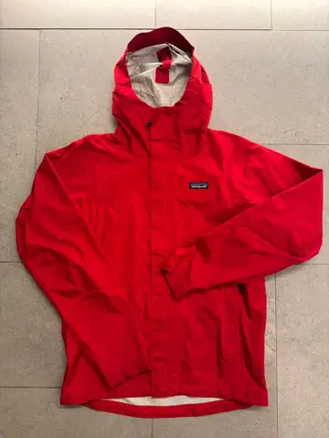 Patagonia 레드 M