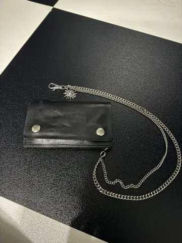 일본산 스테아 하이드 트래커 지갑 야마다 렌