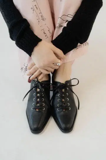 Knuth Marf 레이스업 포인트 토 펌프스 새상품