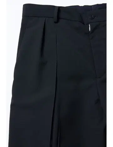 새상품 IRENISA DOUBLE CENTER PLEATS PANTS