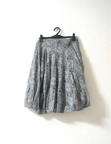 브랜드 노리코아라키 벌룬 레이스 스커트 40 M L 비대칭