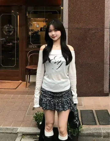 레오파드 무늬 셔링 미니 스커트