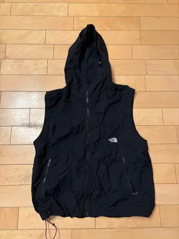 The North Face 후드 부착 베스트 블랙