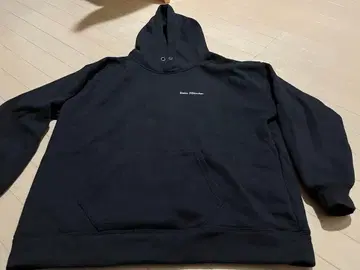 블랙 꽃 그래픽 후드티 M 사이즈