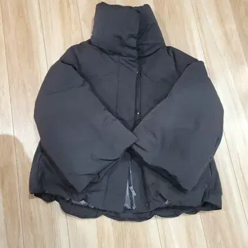 +J 다운 자켓 M 사이즈 블랙