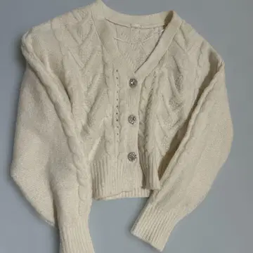 아이보리 비쥬 버튼 케이블 가디건 GU