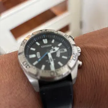 CITIZEN 에코드라이브 블랙 시계