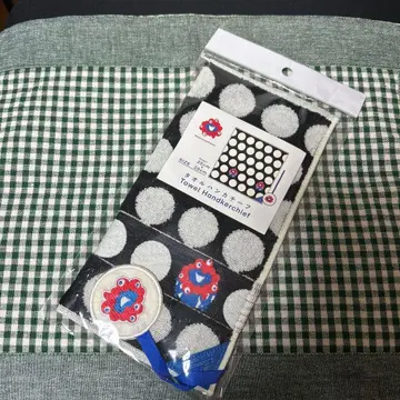 미개봉 새상품 미야쿠미야쿠 타월 손수건 블랙 x 화이트 도트