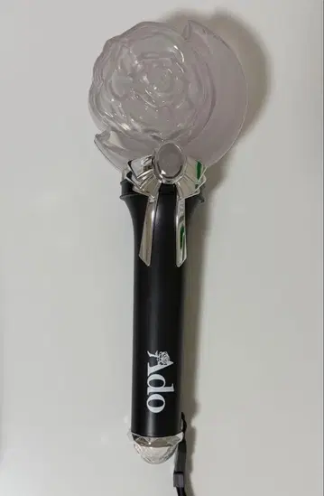 Ado 모나리자의 옆얼굴 응원봉 박스 포함