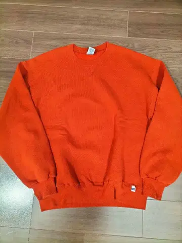 러셀 애슬레틱 오렌지 맨투맨 L 사이즈