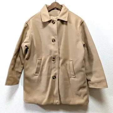 버튼 달린 캐주얼 코트 카멜