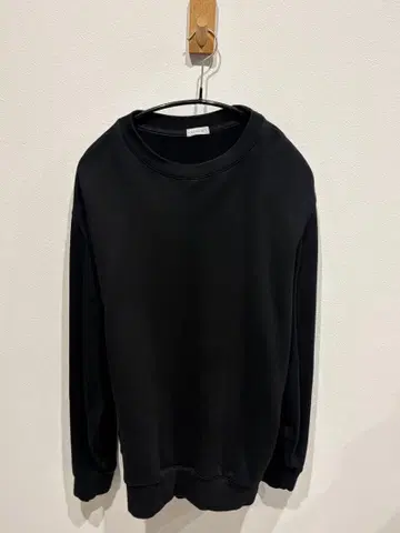 블랙 크루넥 트레이닝복