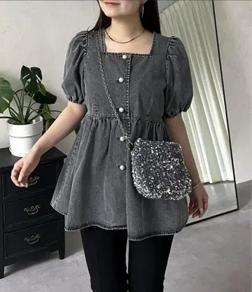 펄 버튼 데님 페플럼 블라우스
