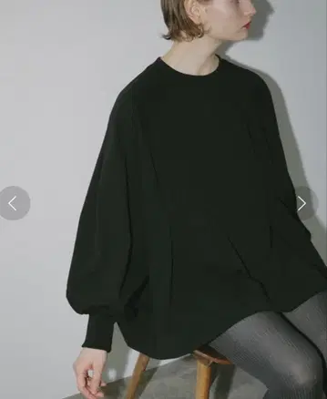 [ MANOF ] WAIT TUCK VOLUME SLEEVE SWEAT