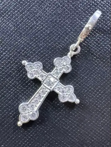 [ 상태 좋음 ] 로리 로드킨 미디엄 고딕 크로스