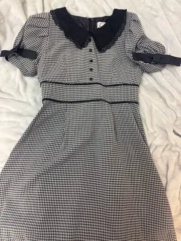 pium 깅엄 체크 반팔 미니 원피스