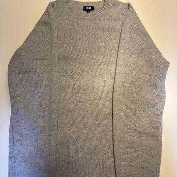 유니클로 라무 크루넥 스웨터