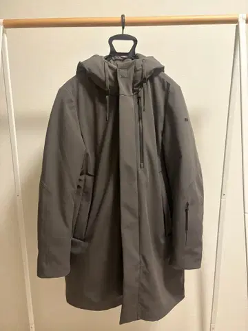 DUNO 후드 부착 카키 다운 자켓