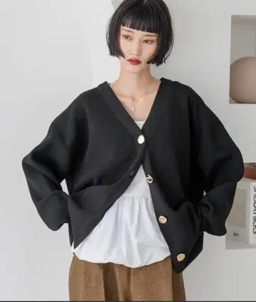로리즈팜 데코 버튼 BIG V 가디건 581285